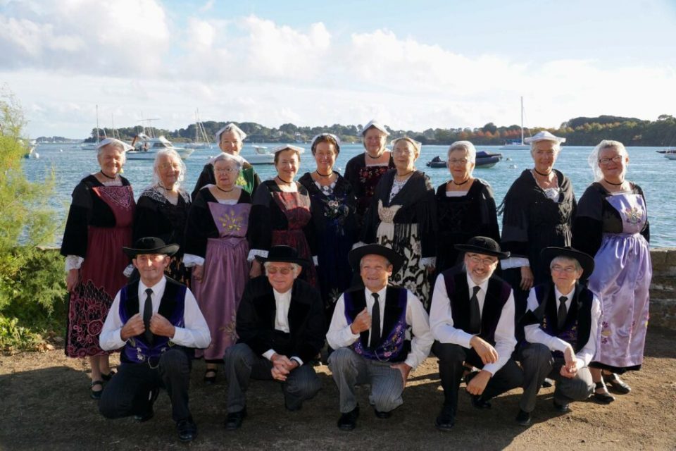 Cercle Celtique d'Arradon (Chal Ha Dichal)