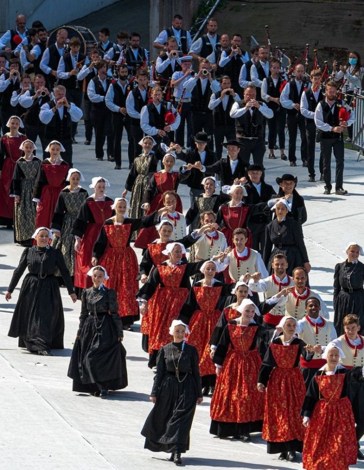 Kévrenn Alré / Cercle Celtique d'Auray (Bagad et musique bretonne)