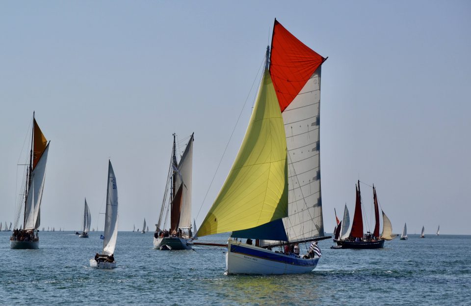 Get on board | Corporate and private boarding catalogs online 