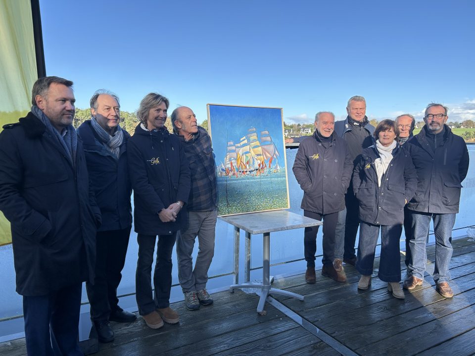 Gildas Flahault unveils the poster for Gulf of Morbihan Week 2027! 
