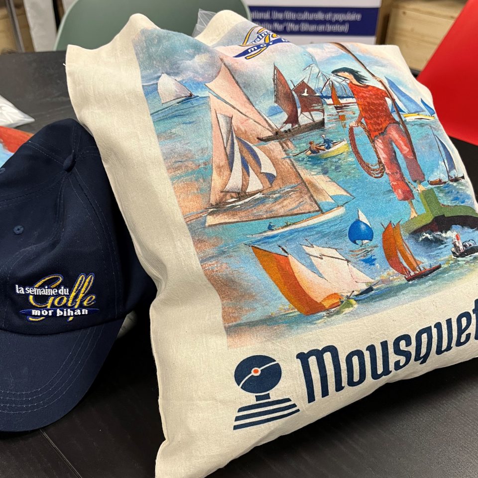 Mousqueton est notre FOURNISSEUR OFFICIEL