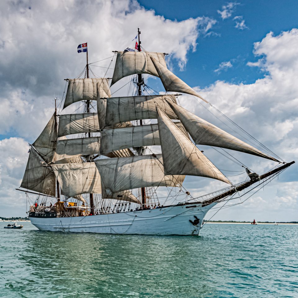 Get on board | Corporate and private boarding catalogs online 
